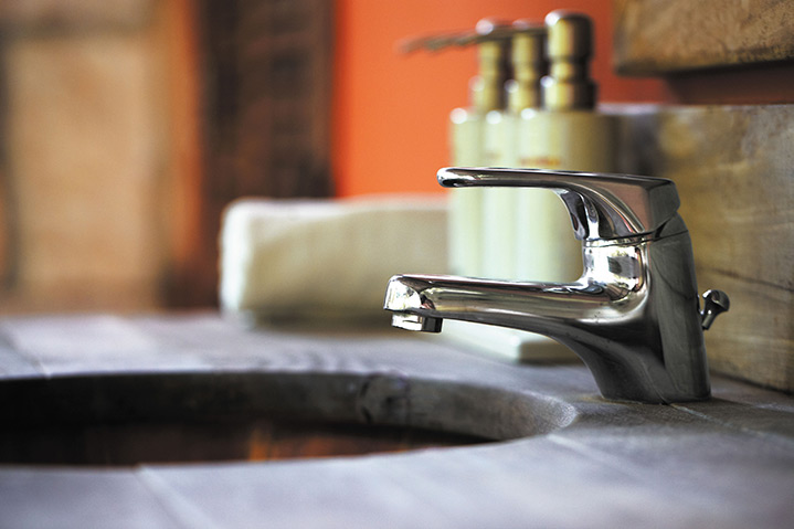 A2B Plumbers are able to fix any leaking taps you may have in Livingston. 